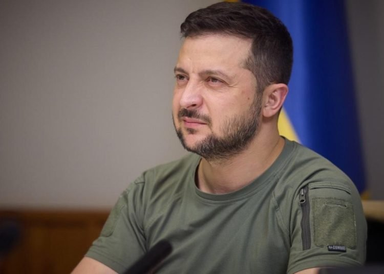 Zelenskiy ipleri tamamen kopardı