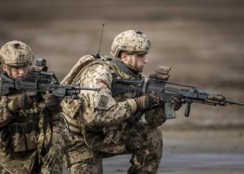 Almanya’da zorunlu askerliğin kaldırılması pişman etti!