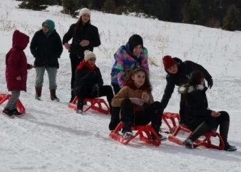 Ardahan ve Ağrı’nın bazı ilçelerinde eğitime kar engeli