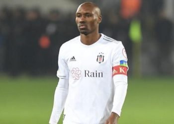 Atiba’ya ülkesinden ilginç transfer teklifi!