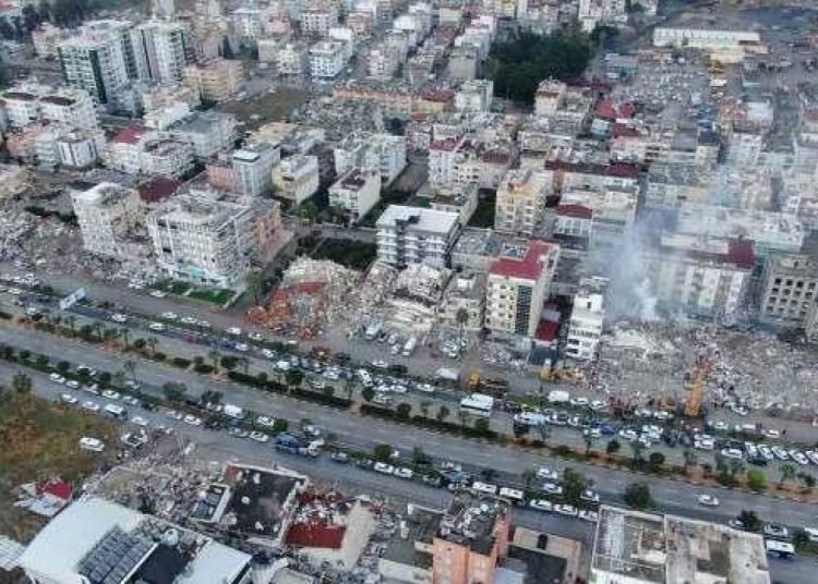 Bir ülke Türkiye’deki depremler sebebiyle ulusal yas ilan etti!