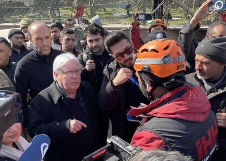 BM Genel Sekreter Yardımcısı Griffiths, İHH Arama Kurtarma Ekibi’ni ziyaret etti