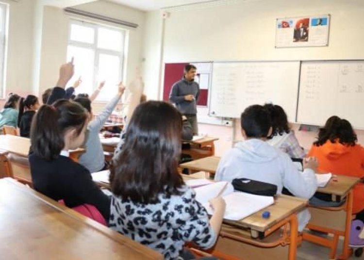 Bu yarıyıl tatilinde ilk kez açılan kış okullarından 250 bin öğrenci yararlandı