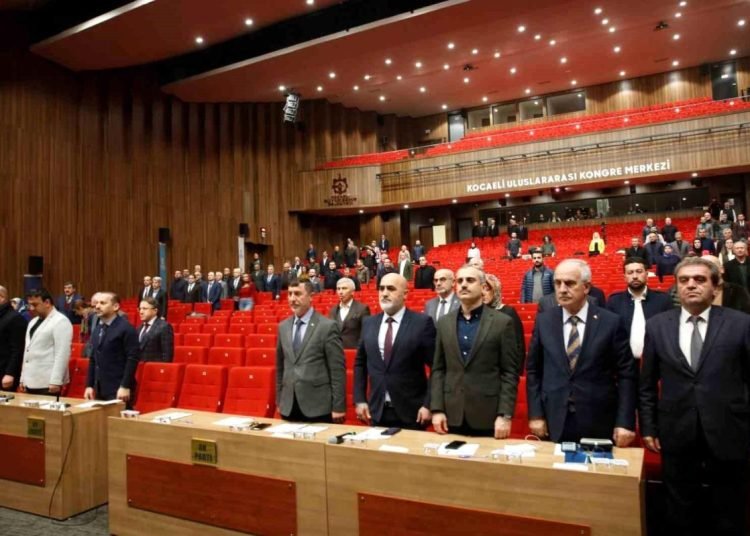 Büyükşehirden depremzedelere ücretsiz ulaşım kartı