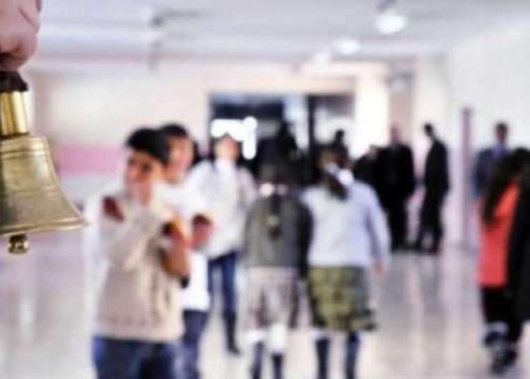 Depremin ardından 71 ilde ders zili çalıyor!