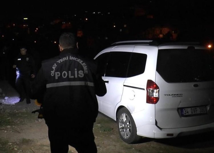 “Dur” ihtarına uymadı, polis memuruna çarpıp ağır yaraladı