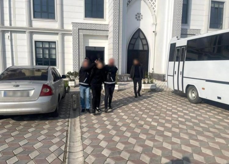 “Dur” ihtarına uymayıp polise çarpmıştı, tutuklandı