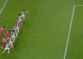 Fenerbahçe’nin ofsayt taktiği gündem oldu!