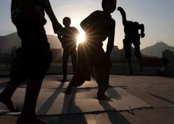 İngiltere, Afganistan utancını böyle kapatmış: Çocuk başı 1656 sterlin