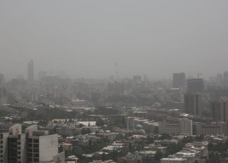 İran’da hava kirliliği 1 yılda yaklaşık 21 bin kişinin ölümüne neden oldu
