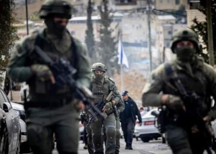 İsrail askerlerinden Cebr mülteci kampına saldırı