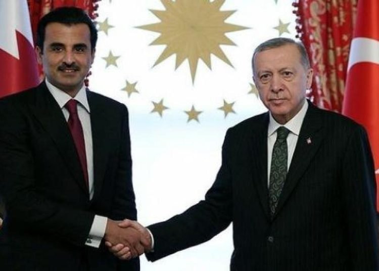 Katar Emiri Al Sani Türkiye’de: Depremden sonra gelen ilk lider oldu