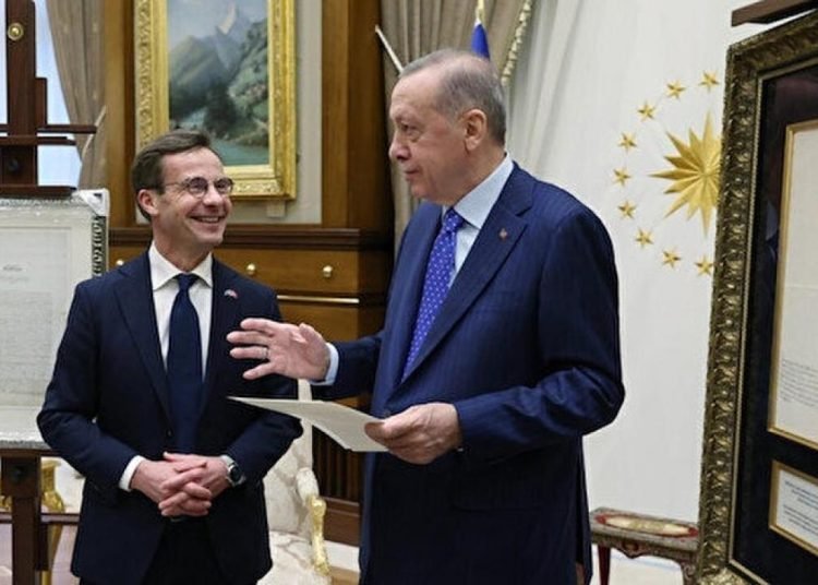Kristersson’un Türkiye ziyareti İsveç basınında: Erdoğan daha olumlu bir tablo bekliyor