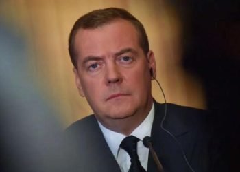 Medvedev’den Kırım ve Donbass mesajı: Her türlü silahı kullanırız