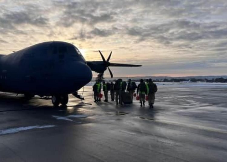 Norveç’in özel donanımlı uçan ambulansı depremzedeler için uçtu