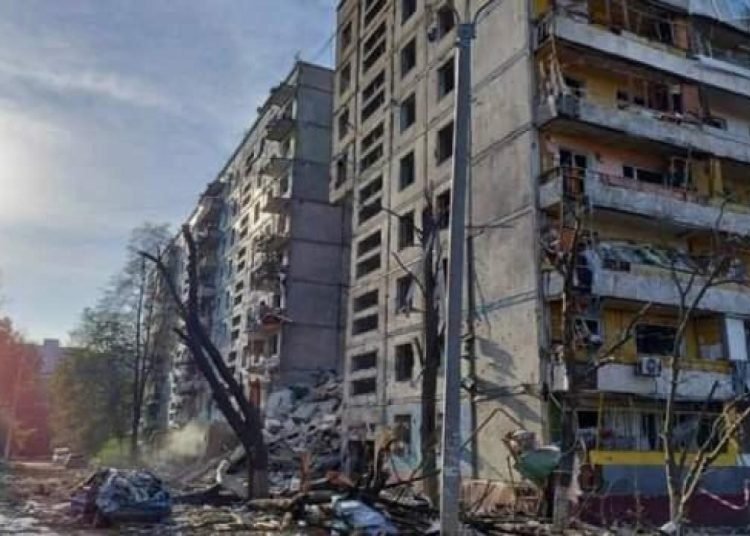 Ukrayna’da füze apartmana isabet etti: 3 ölü