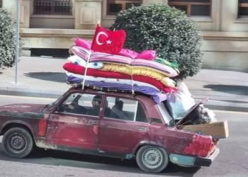 Yorganları eski aracına bağladığı fotoğrafıyla tanınan Server Beşirli Türkiye’ye geliyor