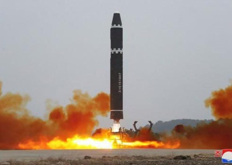 ABD’nin hamlesi sonrası Kuzey Kore’den balistik füze denemesi