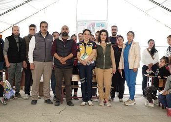 Avcılar Belediyesi Deprem Bölgesinde Çadır Okul Kurdu