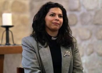 Doğu Kudüs’teki ilk Filistinli kadın papaz