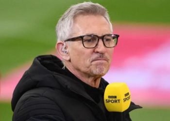 Efsane futbolcu Lineker, hükümeti eleştirince işinden kovuldu