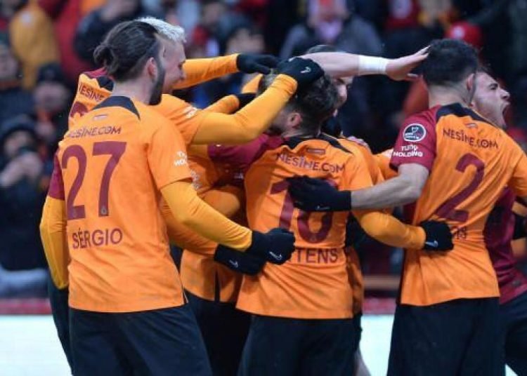 Galatasaray gözünü Fenerbahçe’nin rekoruna dikti! 51 yıldır kırılamıyor