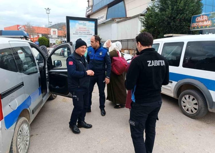 Gemlik zabıtası dilencilere göz açtırmıyor