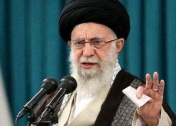 Hamaney’den zehirlenen kız öğrencileriyle alakalı talimat