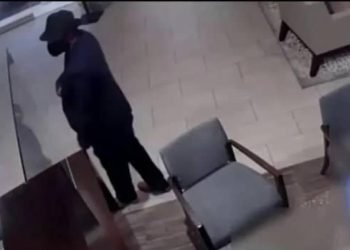 Hapse girmek için ‘1 dolarlık’ banka soygunu yaptı