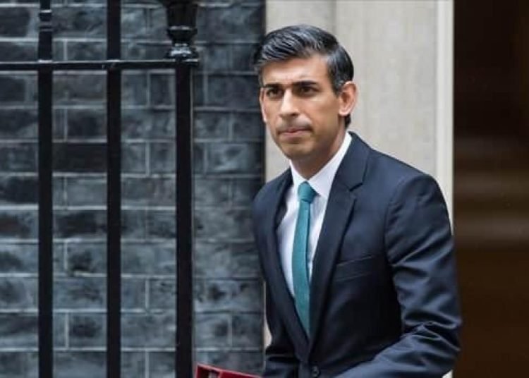 İngiltere Başbakanı: Göçmenleri durdurmak için her şeyi yaptık