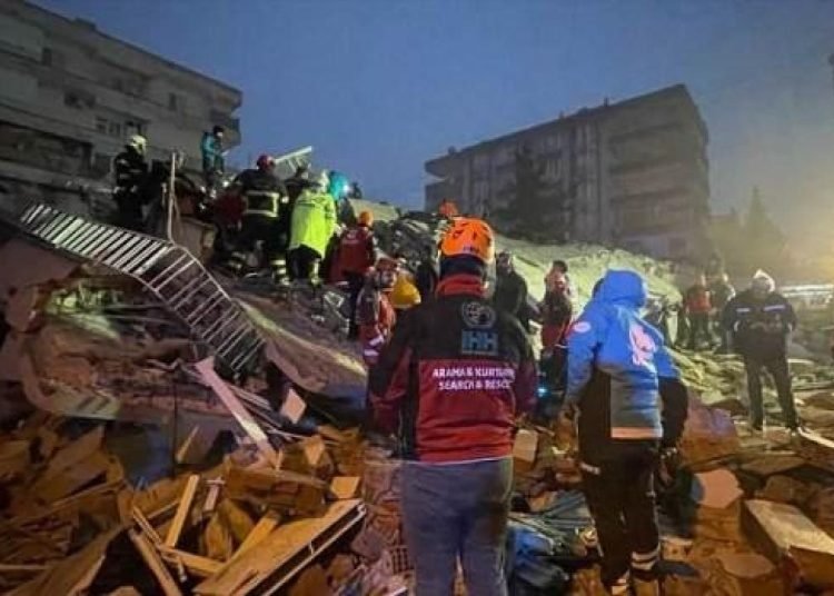 İngiltere, Türk depremzedelere özel bir vize vermeyi düşünmüyor