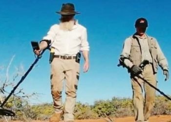 Kumsalda hazine buldular, fiyatı dudak uçuklattı