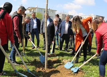 Torbalı Belediyesi Orman Haftası kapsamında koru oluşturdu