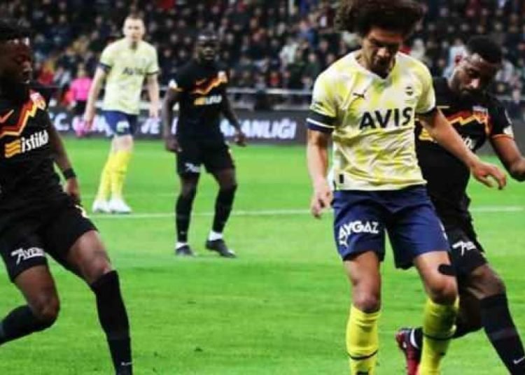 Valencia yine boş geçmedi! Fenerbahçe, Kayseri’de zorlanmadı