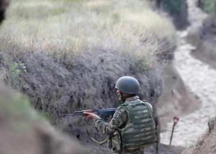 Yasa dışı askeri sevkiyat yapan Ermeniler Azerbaycan askerlerine ateş açtı