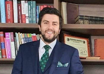 Avukat Mustafa Nazif Yıldız: Ortaokul arkadaşını takıntı haline getirdi genç kız soluğu mahkemede aldı