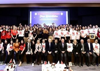 Bahçeşehir Koleji’nin 161 öğrencisi dünyanın önde gelen 477 üniversitesinden kabul aldı