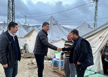 Başkan Kocaman Hatay’da Depremzedelerin Yanında