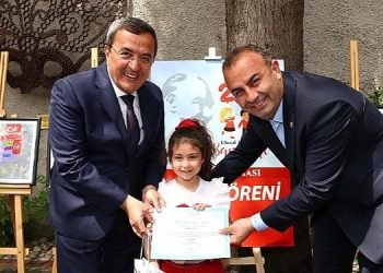 Batur: Çocuklarımız, Ata’mızın emanetine sahip çıkacak.