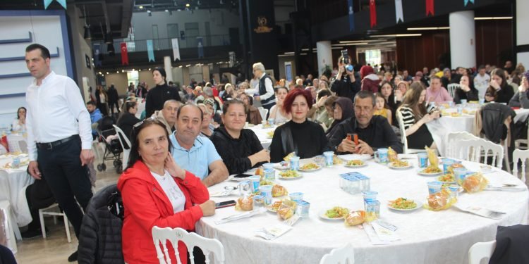 Büyük Birlik Milletvekili Adayları, Kocaeli’nde Her Yerde.