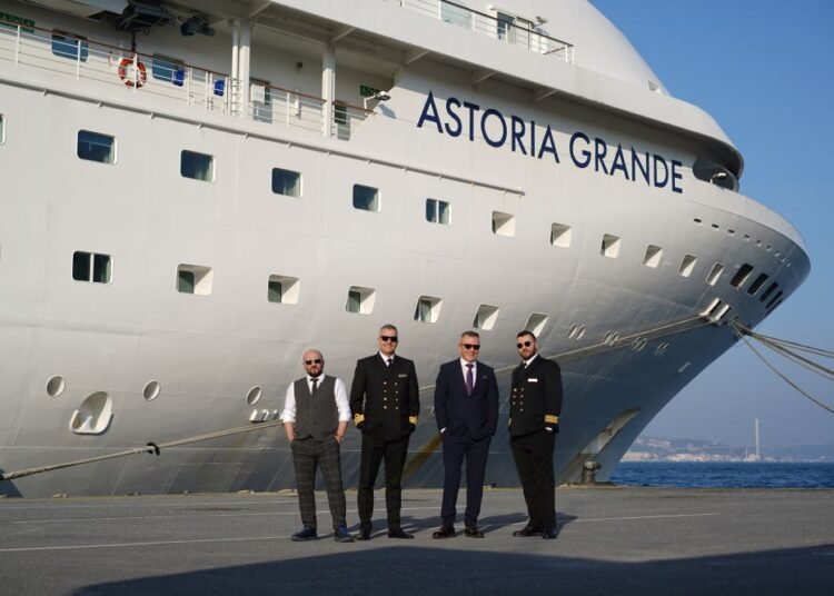 YABANCI TURİSTİN 2023 YILINDA KRUVAZİYER TURİZMİNDE TERCİHİ TÜRKİYE OLACAK