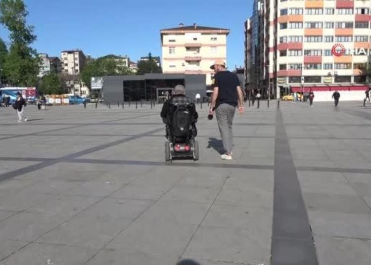 Bir anlık dikkatsizlik hayatını alt üst etti : “Her yattıklarında manzaraları sadece tavan olabilir”