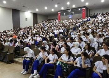 EÜ’de “Zihnin Esareti: Davranışsal Bağımlılık ve Mücadeleye Genel Bakış” konferansı