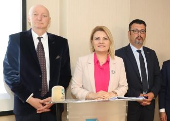 İzmit Belediye Başkanı Hürriyet: Kamu bankaları çifte standart uyguluyor