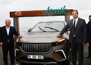 İznik, Bakan Varank’ı ve TOGG’u Bağrına Bastı