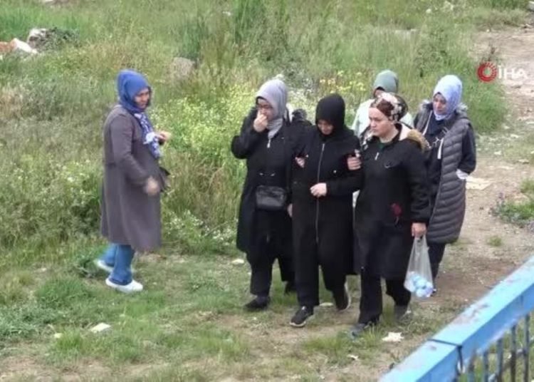 Kocaeli’de 4 öğrencinin hayatını kaybettiği servis kazasında olay yeri keşfi yapıldı