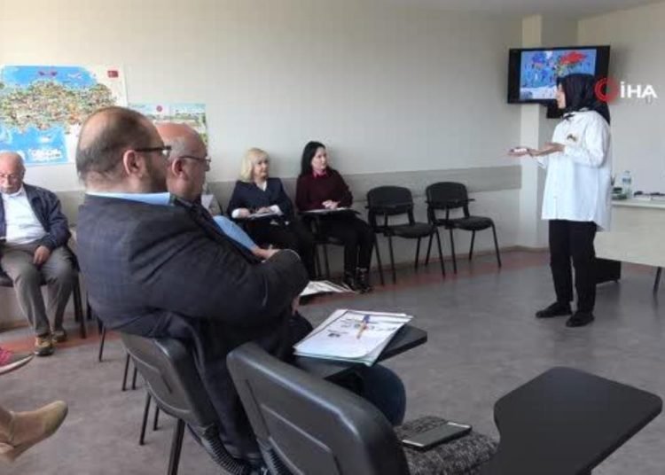 Kocaeli’ne 6 farklı ülkeden gelen yabancılar, hem Türkçe’yi hem de Türk kültürünü öğreniyorlar