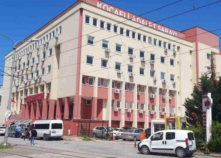 Para kazanacağını sanmıştı, dolandırıcıların ağına düştüğünü sonradan anladı