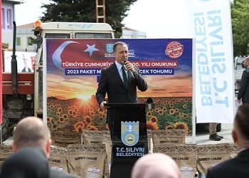 Silivri Belediyesinden Üreticilere 7 Milyon TL’lik Ayçiçek Tohumu Desteği