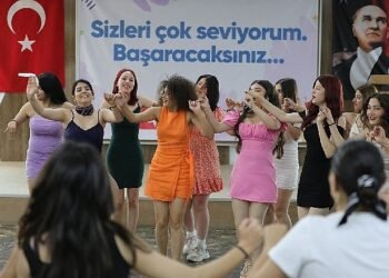 Bayraklılı öğrenciler sınav öncesi moral depoladı